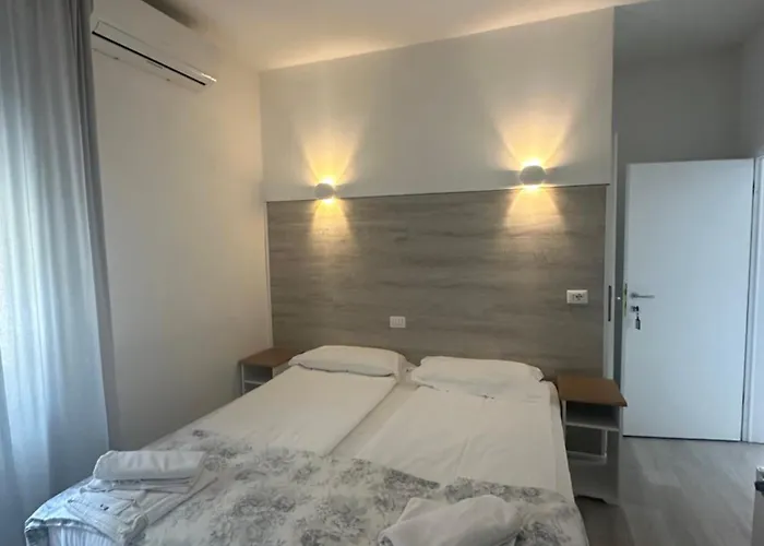 ホテル Del Pozzo 2*